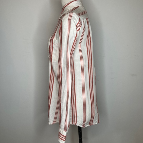 Banana Republic stripped button down - XSM - Picture 2 of 6